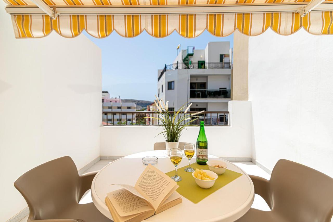 Apartamentos En El Centro De Los Cristianos Arona  Dış mekan fotoğraf