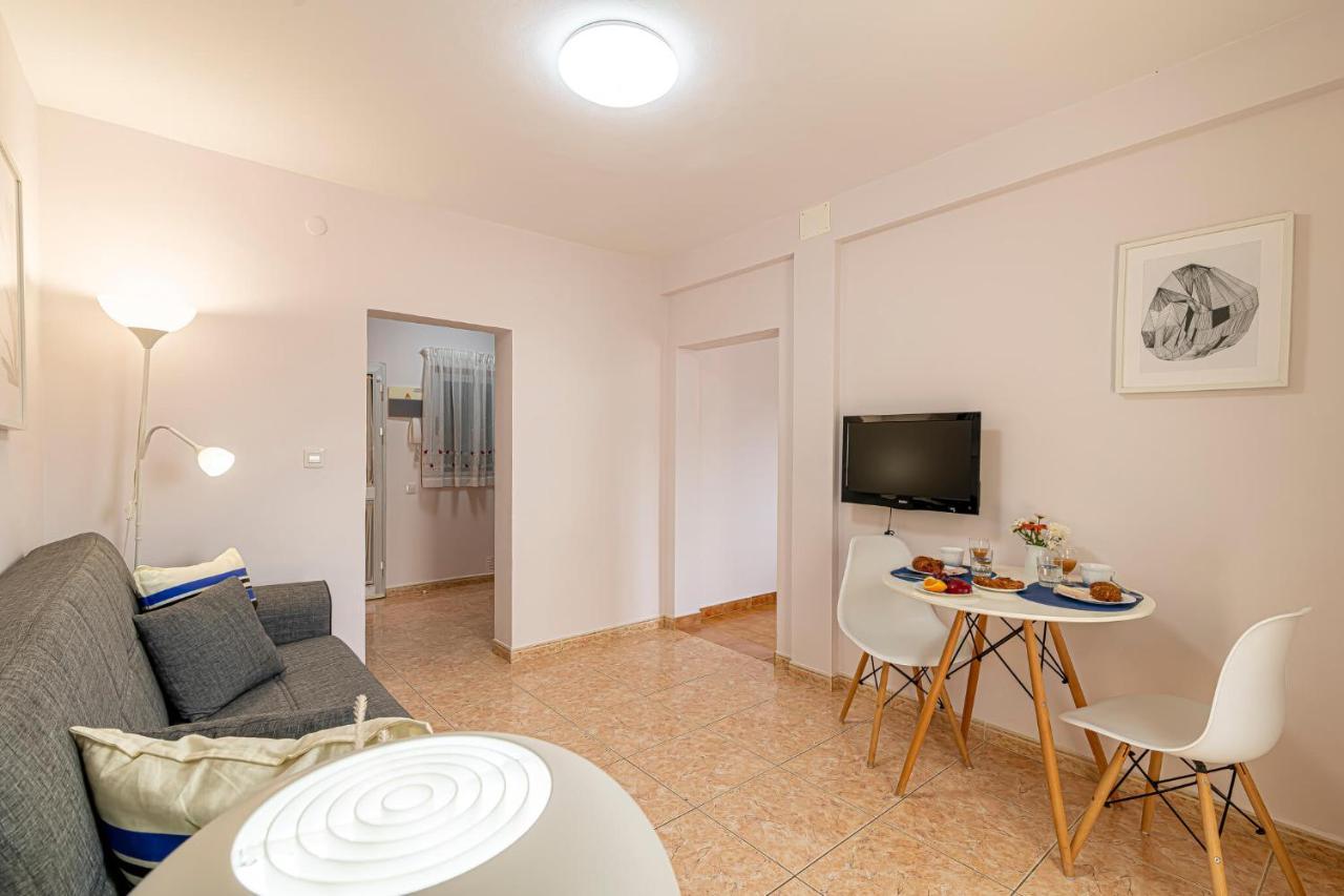 Apartamentos En El Centro De Los Cristianos Arona  Dış mekan fotoğraf