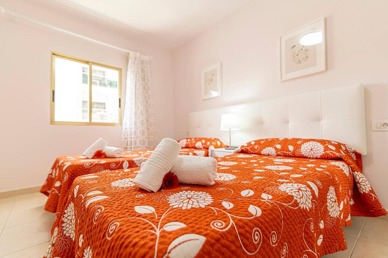 Apartamentos En El Centro De Los Cristianos Arona  Dış mekan fotoğraf