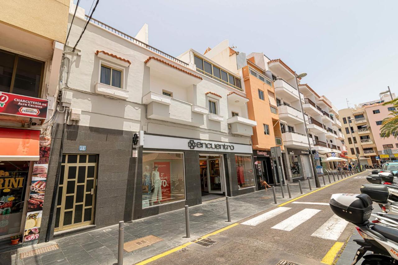 Apartamentos En El Centro De Los Cristianos Arona  Dış mekan fotoğraf