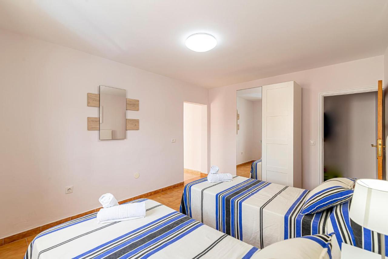 Apartamentos En El Centro De Los Cristianos Arona  Dış mekan fotoğraf