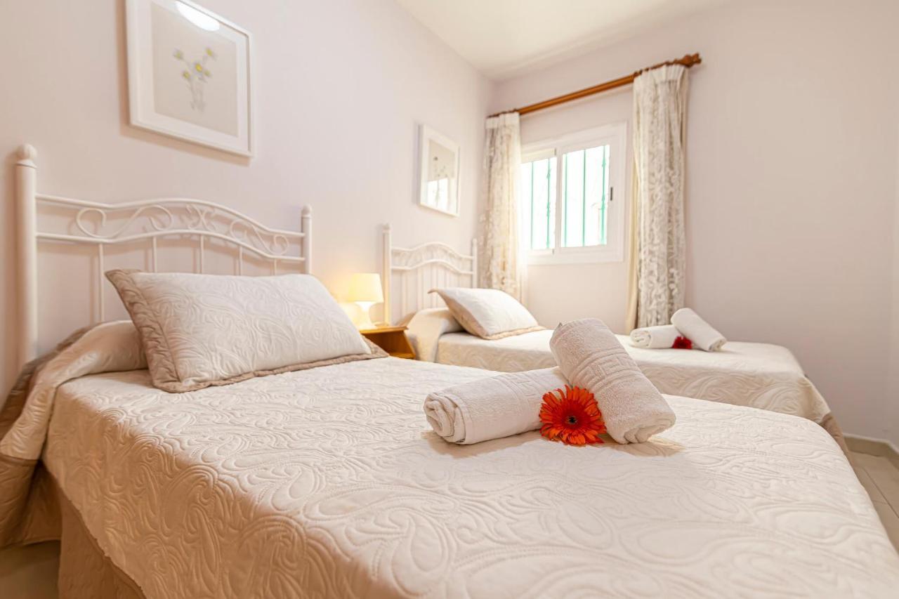 Apartamentos En El Centro De Los Cristianos Arona  Dış mekan fotoğraf