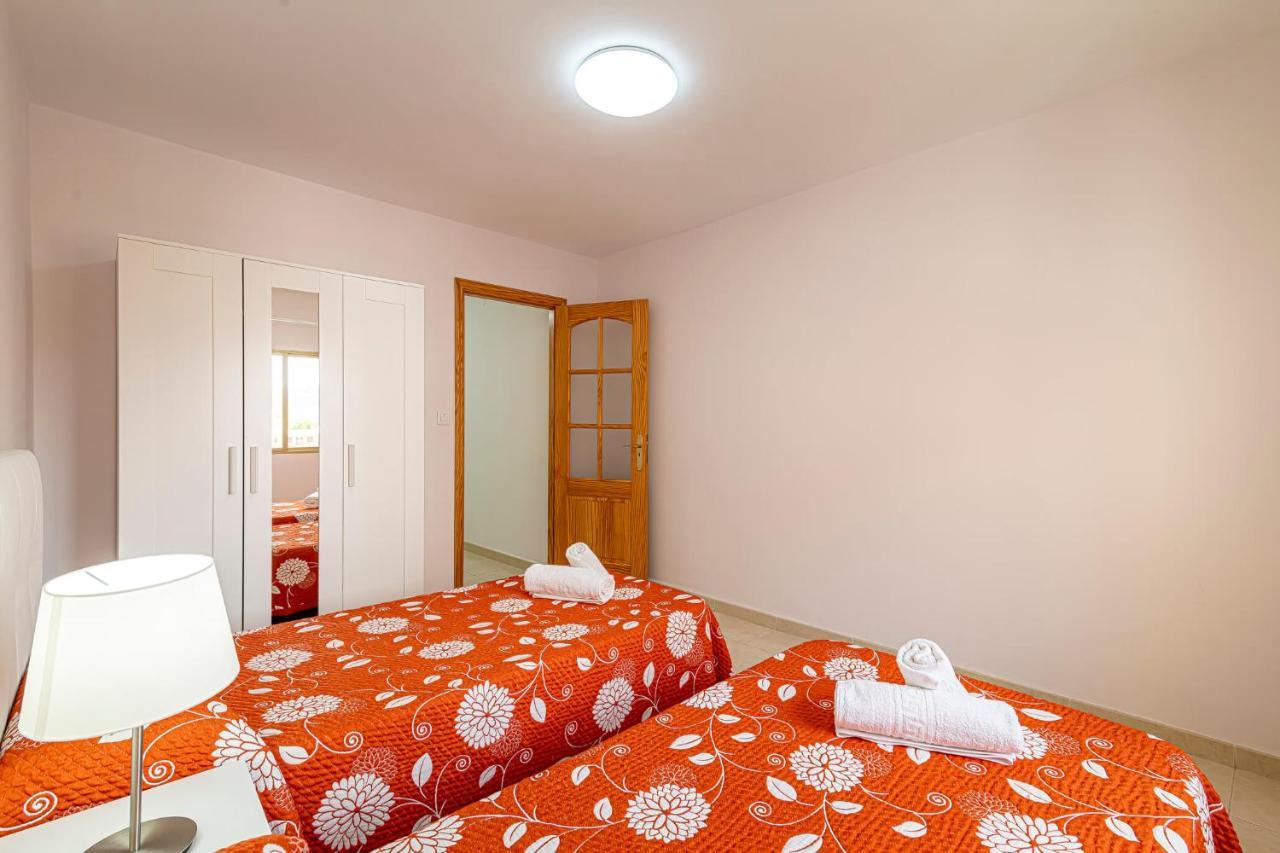 Apartamentos En El Centro De Los Cristianos Arona  Dış mekan fotoğraf
