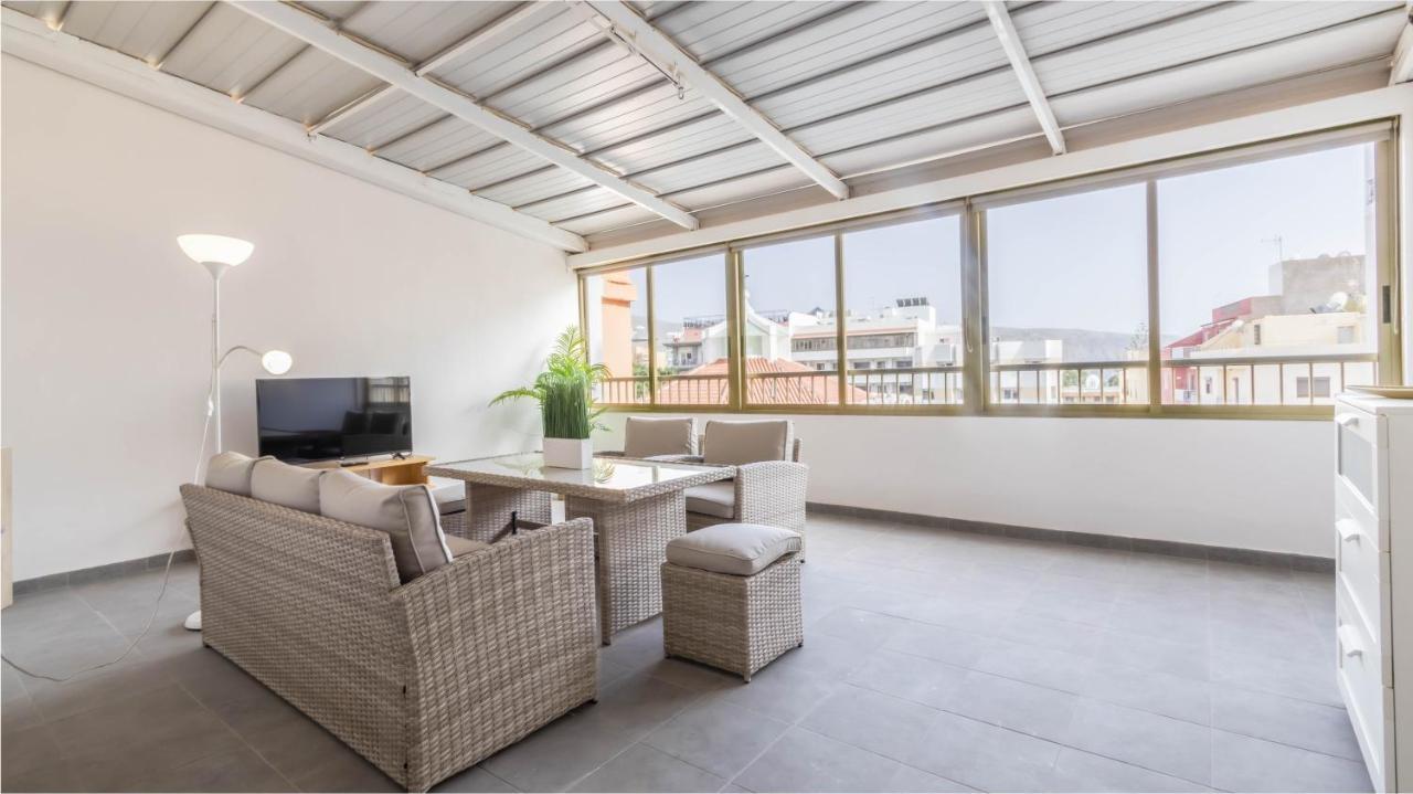 Apartamentos En El Centro De Los Cristianos Arona  Dış mekan fotoğraf